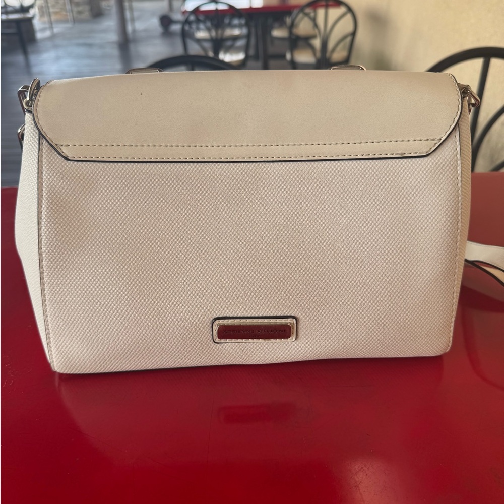 Elegant Cream Handbag